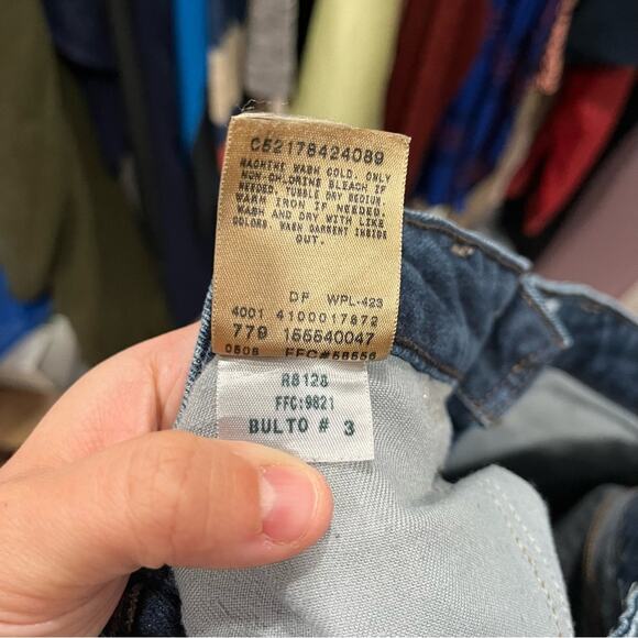 Vintage Y2K Levi's 545 Low Rise Boot Cut Jeans dark Blue wash, 10 medium - Picture 5 of 8